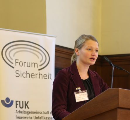 Kerstin Lämmerhirt aus Erfurt informierte über Gefahrenschwerpunkte bei Feuerwehrwettkämpfen.