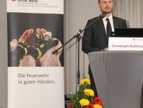 Der Dipl.-Wirt.-Inf. Christoph Kotthaus, Projektleiter des Forschungsprojektes KOKOS der Universität Siegen, stellte in seinem Input-Referat die Herausforderung der Koordinierung von freiwilligen Spontanhelferinnen und -helfern vor. (Foto: Holger Bauer)