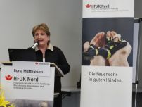 Ilona Matthiesen stellte die Rechtswege in der Leistungsgewährung für Versicherte dar. (Bild: Jens-Oliver Mohr / HFUK Nord)