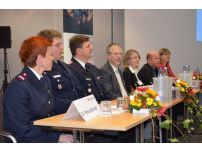 Mit einer abschließenden Diskussionsrunde endete die Fachtagung (v.l.n.r. Dr. med. Patricia Bunke, Torben Benthien, Martin Guttchen, Martin Bekeschus, Annette Seibel, Olaf Nentwig und Gabriela Kirstein).