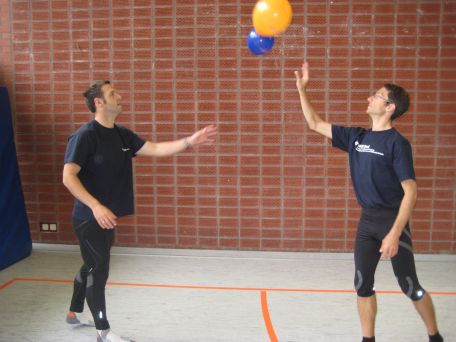 Koordination mit Luftballons