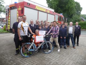 Begeisterung bei jung und alt: Die JF (1. Platz) und die FF Bornhöved (2. Platz) erwiesen sich als besonders sportliche Wehren. 