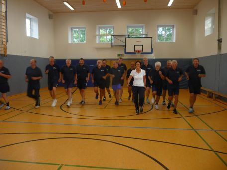 Die FF Risum-Lindholm beim Dienstsport.