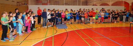 Knapp 100 sportbegeisterte junge Feuerwehrangehörige kamen zum 3. FitForFire-Fitness-Tag ins Amt Schöneberger Land.