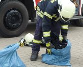 Broschüre und Videoclip zur Hygiene im Feuerwehrdienst: Den Dreck spielend loswerden