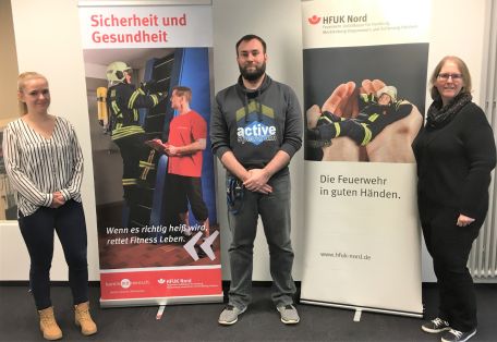 Zwei neue Mitarbeiterinnen und ein neuer Mitarbeiter konnten in den letzten Tagen bei der HFUK Nord begrüßt werden. (Foto: Christian Heinz / HFUK Nord)