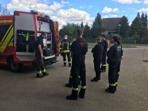Normaler Feuerwehralltag: Holger Lehmann und seine Kameraden im Ausbildungsdienst (Bild: Gabriela Kirstein / HFUK Nord)