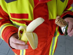 Qual der Wahl: Die Energieversorgung im Feuerwehrdienst muss wohl überlegt sein. (Bild: Jens-Oliver Mohr / HFUK Nord)