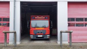 Ausreichender Seitenabstand und Höhenabstand bei einem Stellplatz nach DIN 14092 Teil 1 (Bild: Dirk Rixen/HFUK Nord)