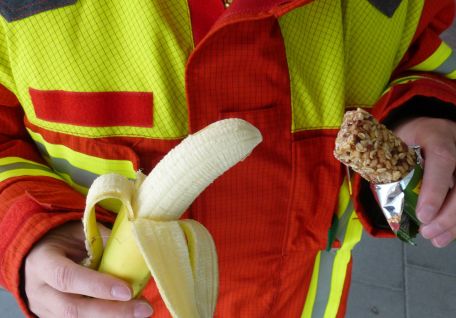 Qual der Wahl: Die Energieversorgung im Feuerwehrdienst muss wohl überlegt sein. (Bild: Jens-Oliver Mohr / HFUK Nord)