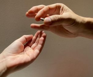 Die Medikamentengabe an Kinder und Jugendliche durch Betreuungspersonen bedarf einiger Vorbereitungen. (Bild: Jens-Oliver Mohr / HFUK Nord)