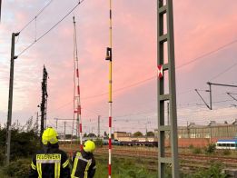 Erden von Oberleitungen: Neue Empfehlung von AGBF Bund und DFV