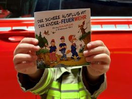 Unfallverhütung in der Kinderfeuerwehr: Schlaufuchs-Comic geht in die dritte Runde