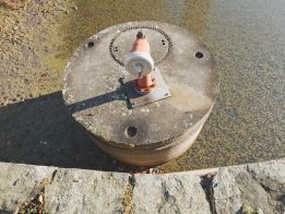Sichere Wasserentnahme: Gefahren an Löschwasserteichen