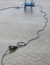 Druckwasserdichte Steckvorrichtungen im Feuerwehrdienst: Neues Infoblatt des Sachgebietes „Feuerwehren und Hilfeleistungsorganisationen“ der DGUV 